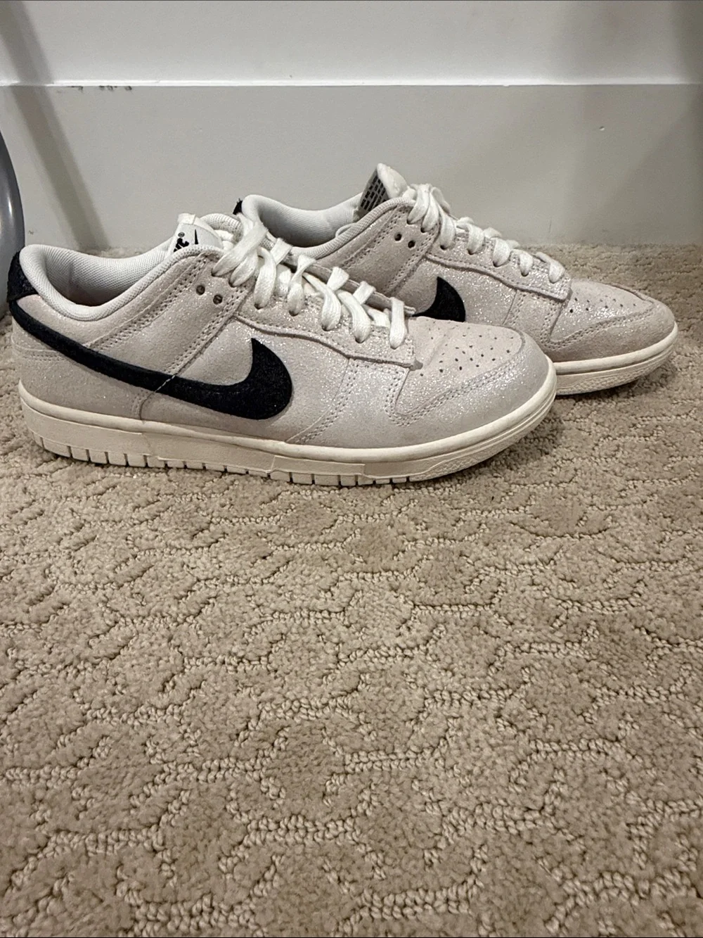 Nike Low Dunk- white glittery suede